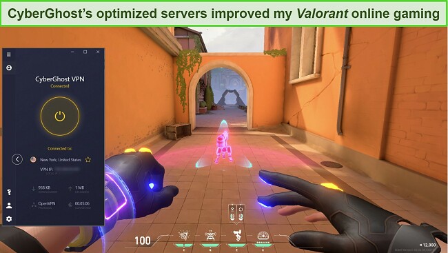 Screenshot of CyberGhost connected to a US server while Valorant is playing on a PC