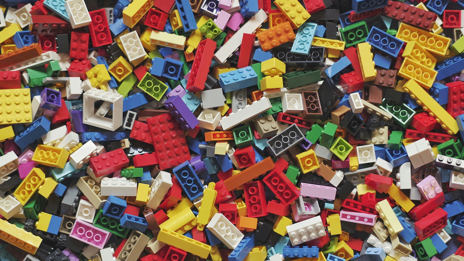 LegoGPT: AI Turns Text Prompts Into Lego Creations