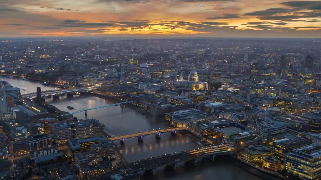 UK Government’s AI Tool Raises Regulation Concerns