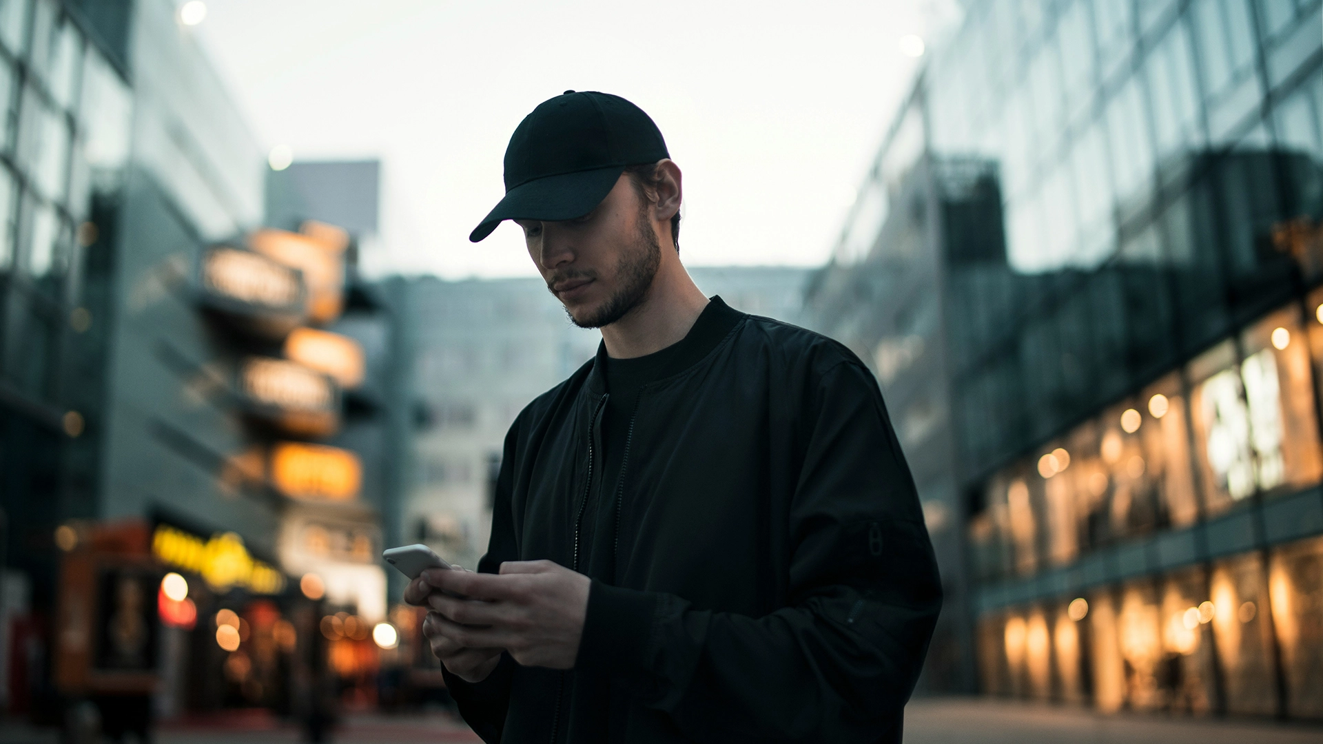 Study Reveals Chatbots Give Biased Moral Advice