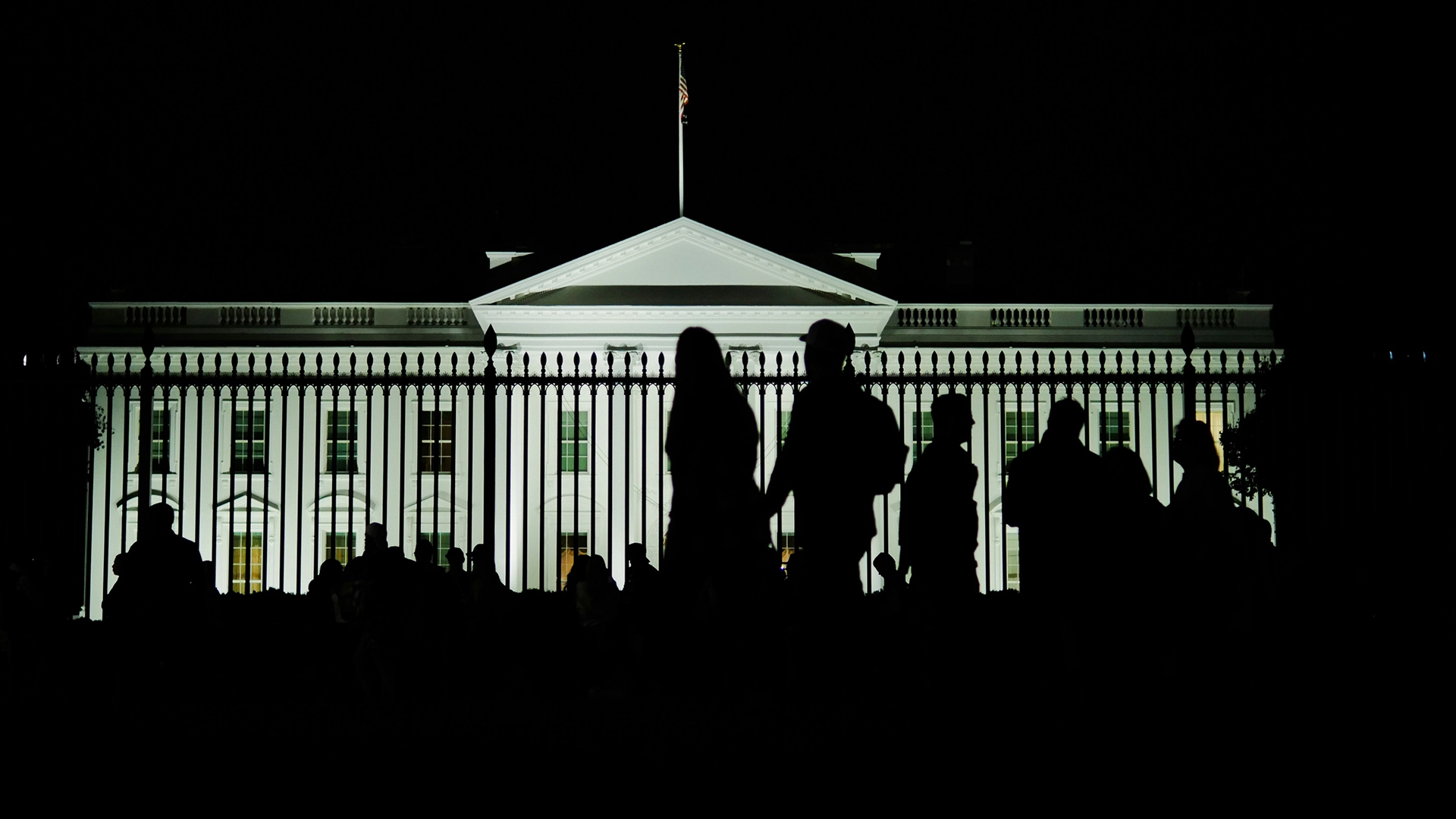 Trump Plans Executive Orders To Boost AI Growth and Power Supply
