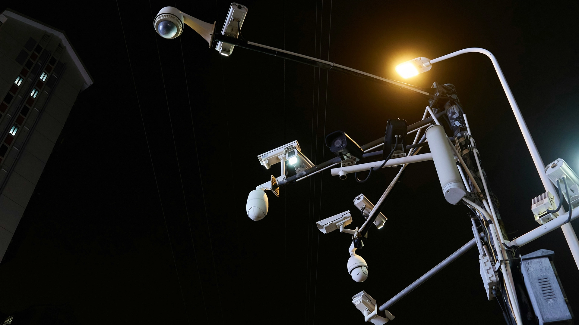 CBP Quietly Used Flock’s Camera System For Nationwide Vehicle Tracking