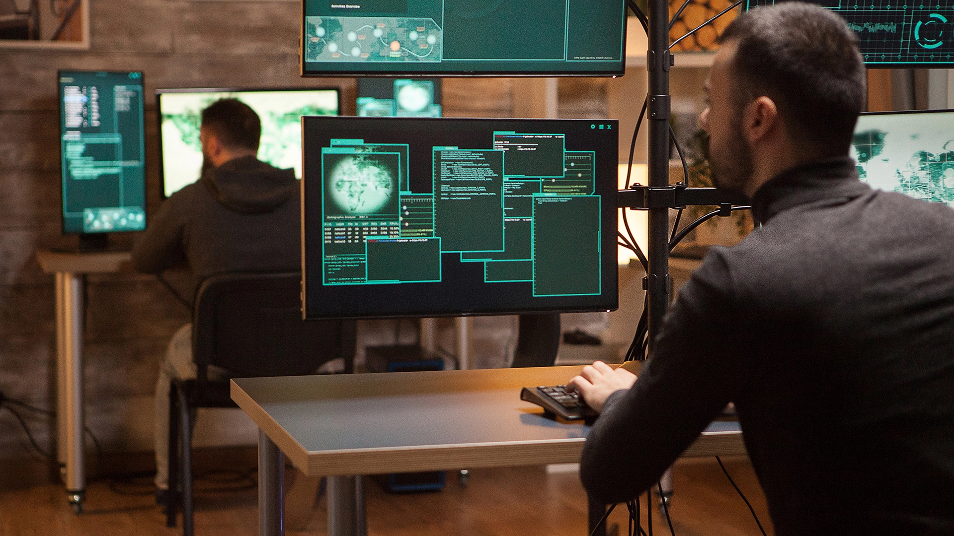 New Hacker Group Found Hiding in Legitimate Websites