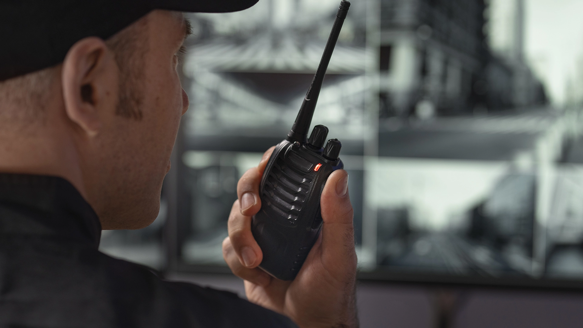 Police And Military Radios Found Using Easily Cracked Encryption Keys