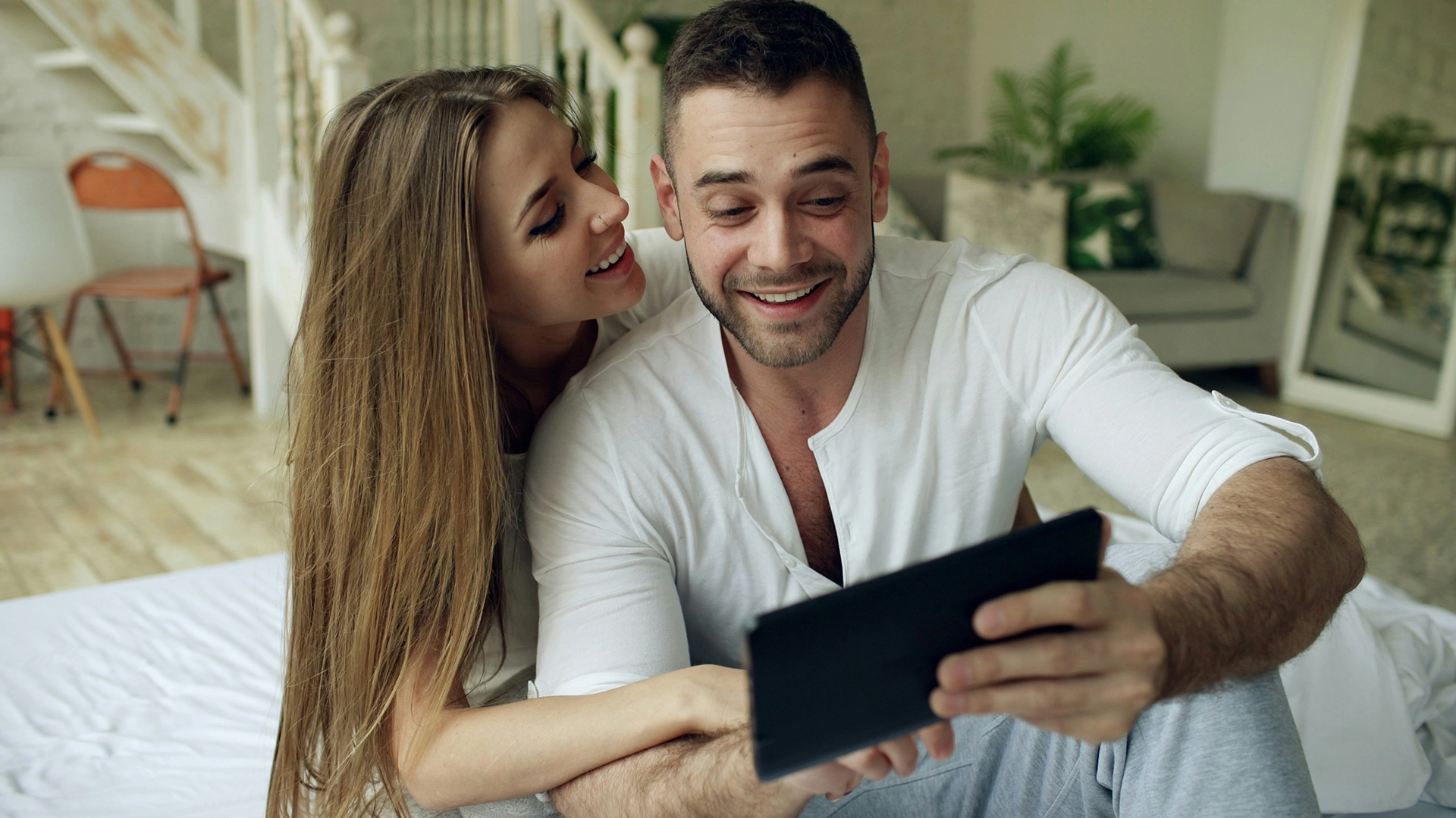 Facebook Rolls Out AI Assistant For Its Dating App