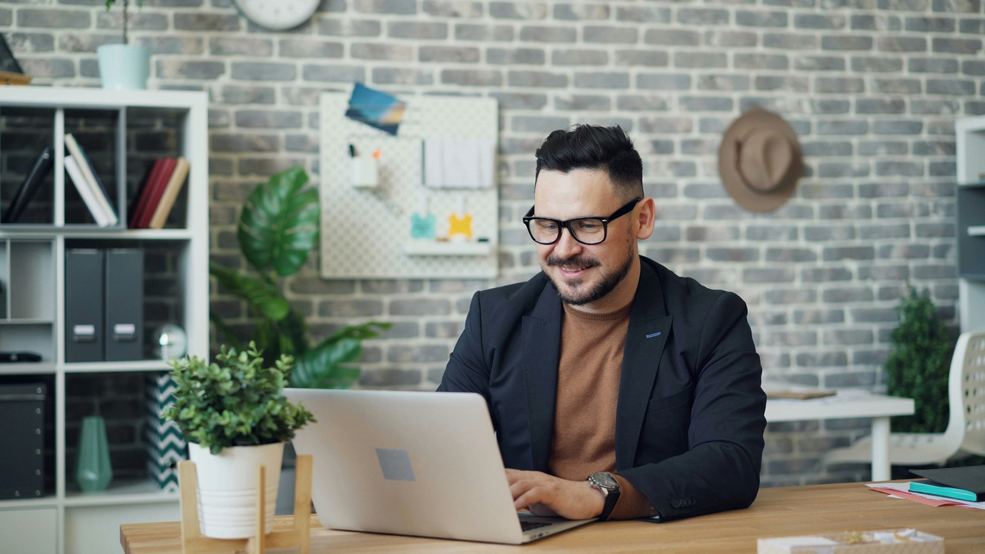 Study Finds Chatbots Vulnerable To Flattery And Persuasion